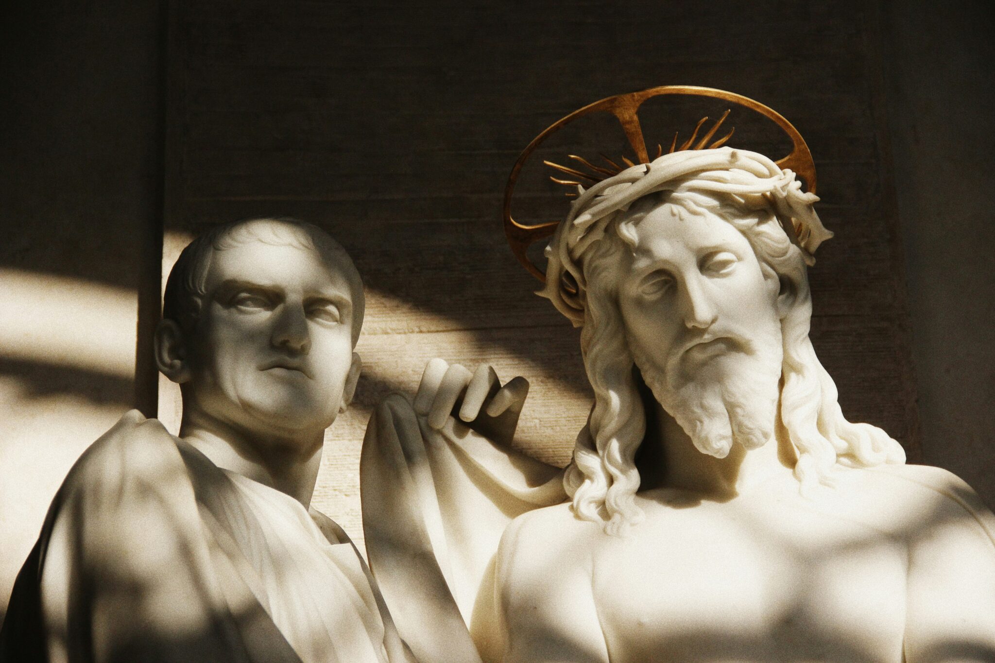 Pontius Pilot and Jesus | Photo by Francesco Alberti on Unsplash