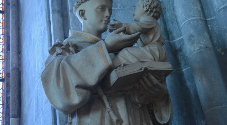 Saint Anthony holding jesus