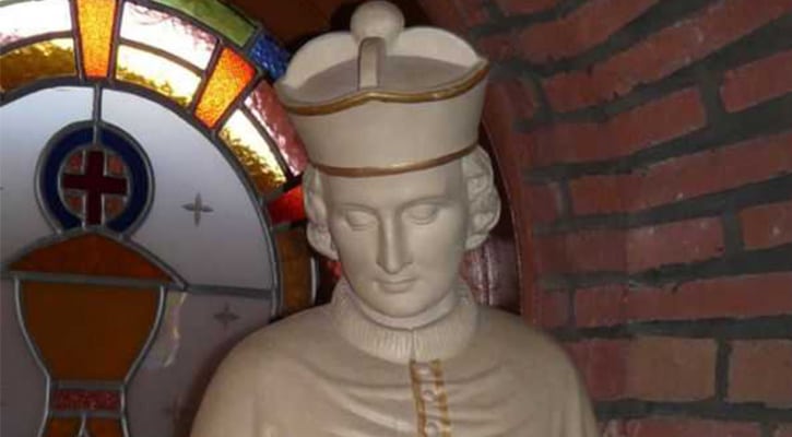 Statue of Saint Gilbert of Sempringham