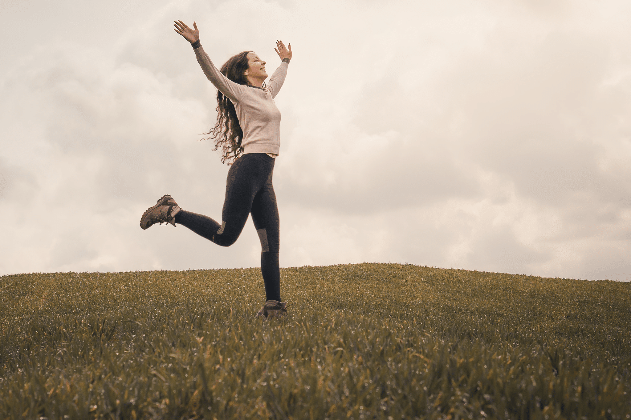 woman dancing