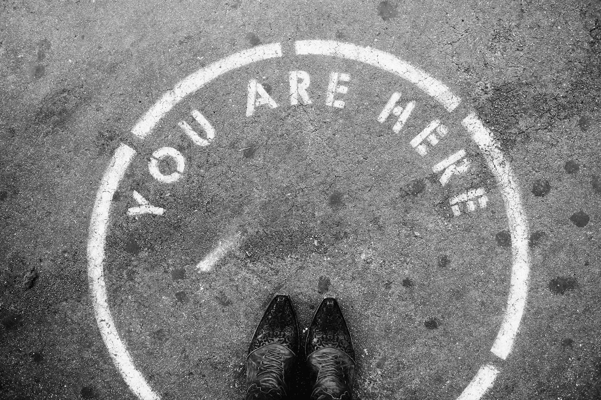 feet in a drawn circle