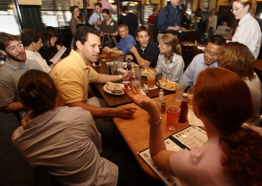 Young adults from the Washington area meet at a pub in the District of Columbia for a Washington archdiocesan Theology-on-Tap event. (CNS photo/Nancy Wiechec)