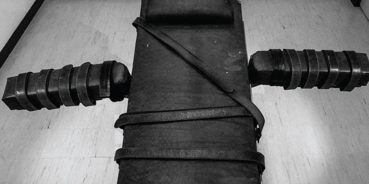 Execution bed in a prison