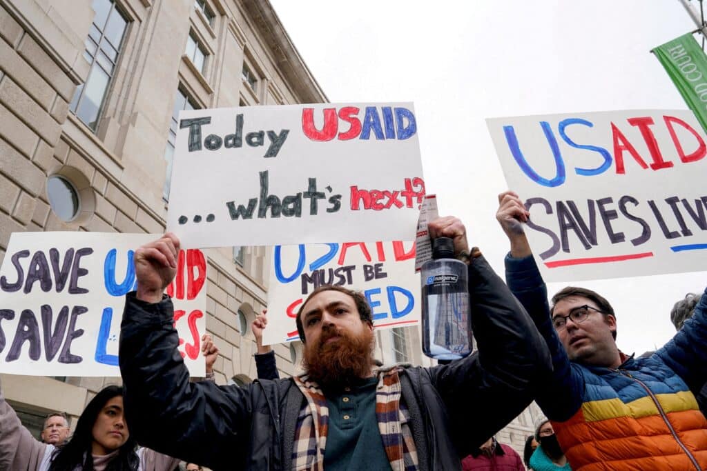 Supreme Court rejects Trump request to freeze foreign aid payments ...