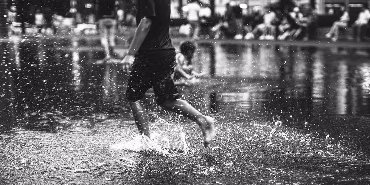 Water and kids | Photo by Gilley Aguilar on Unsplash