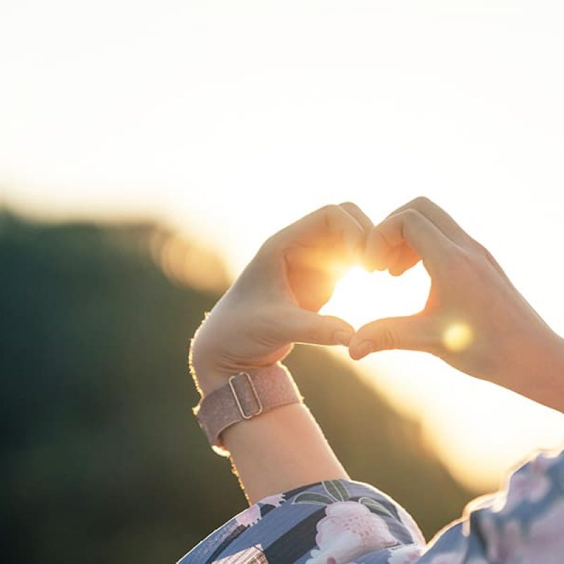 Heart sign | Photo by Spenser Sembrat on Unsplash