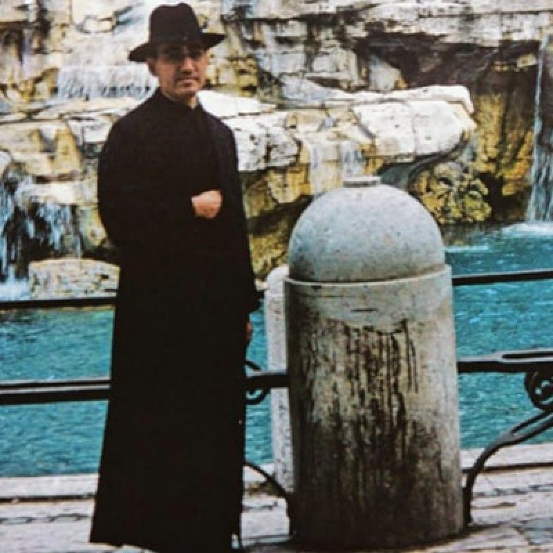 Photo of Saint Oscar Arnulfo Romero by the Trevi Fountatin